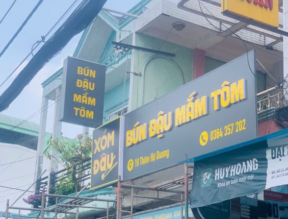 chữ nổi không đèn tại Cao Lãnh